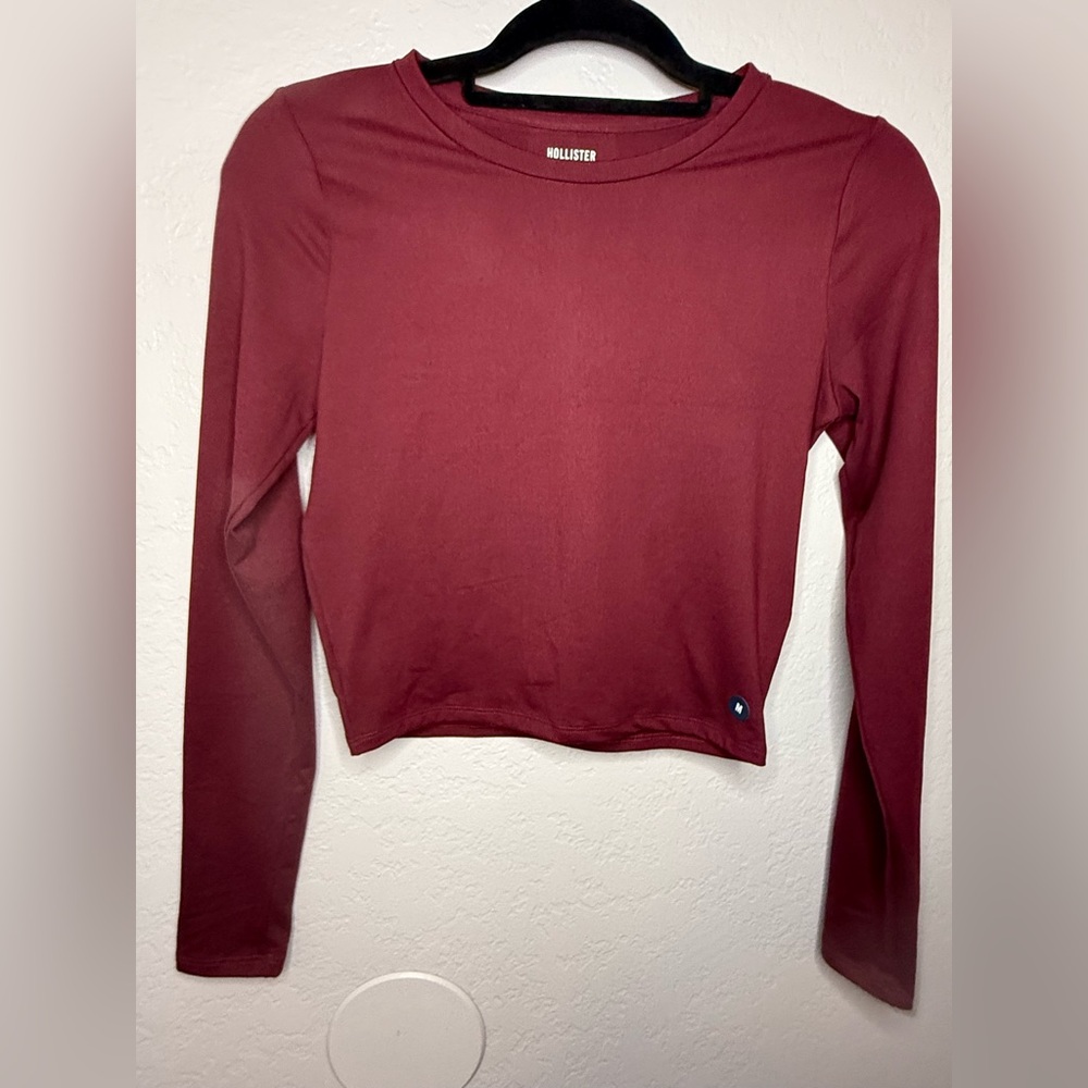 Hollister Red Long Sleeve Fitted Crop Blouse